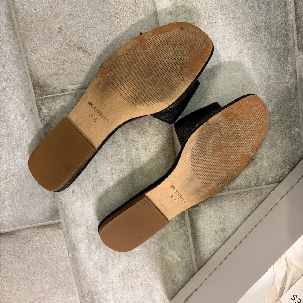 Birdies Women's Black Slide Sandals with Buckle, The Kiwi. Worn just a few times - Picture 4 of 4